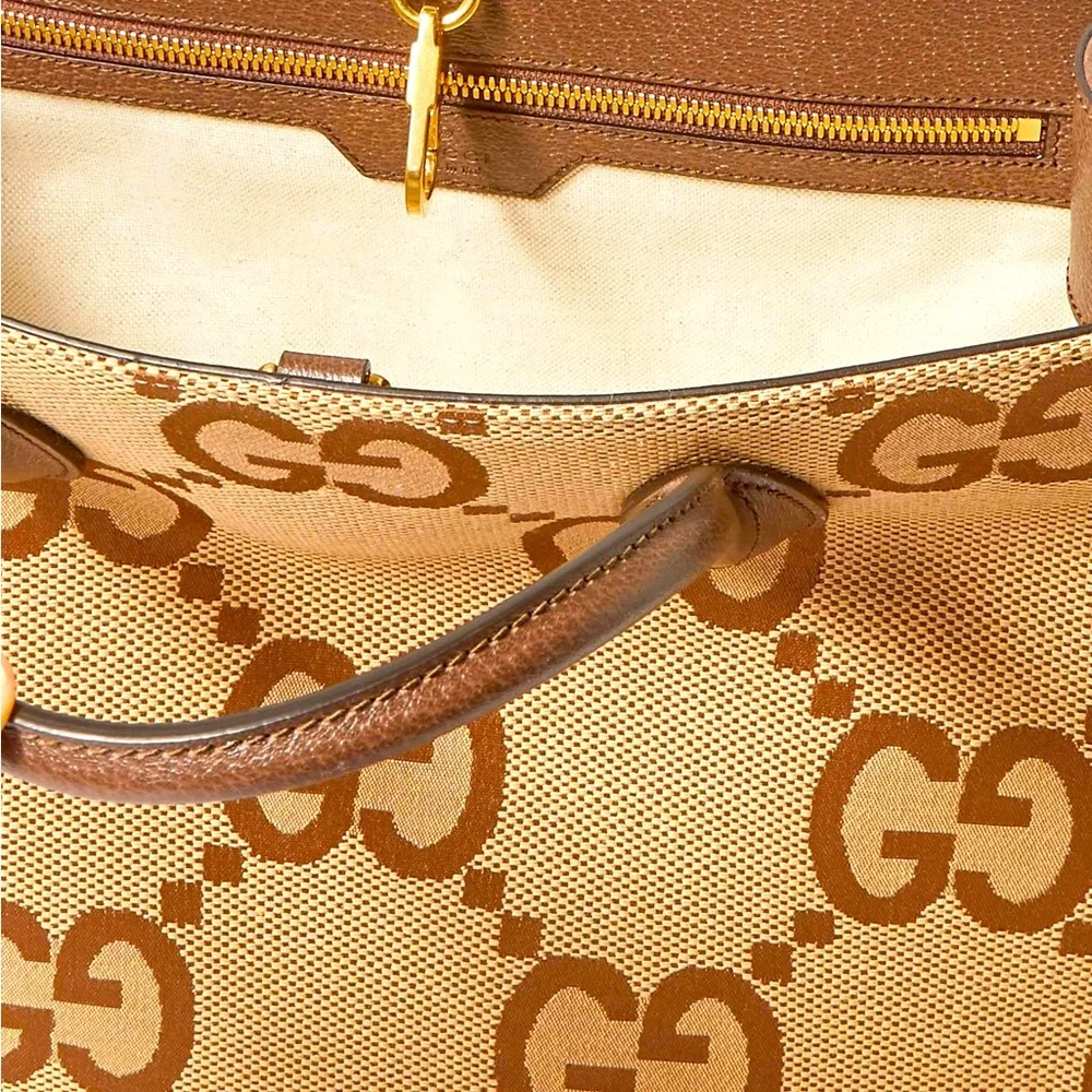 Gucci Jumbo GG Tote Bag - Picture 4 of 4